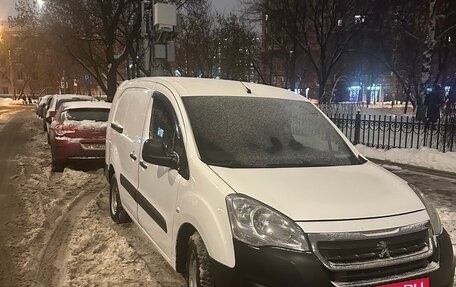 Peugeot Partner II рестайлинг 2, 2016 год, 850 000 рублей, 4 фотография