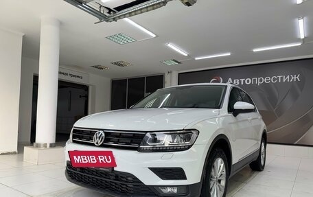 Volkswagen Tiguan II, 2017 год, 2 610 000 рублей, 3 фотография
