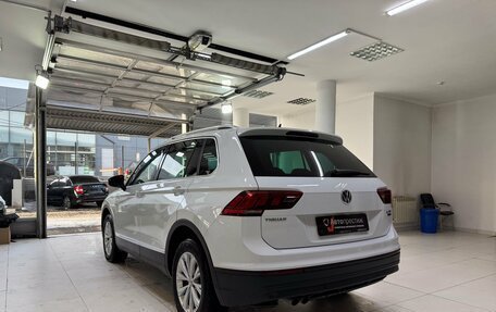 Volkswagen Tiguan II, 2017 год, 2 610 000 рублей, 4 фотография