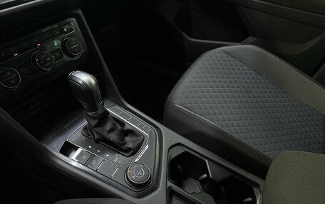 Volkswagen Tiguan II, 2017 год, 2 610 000 рублей, 17 фотография