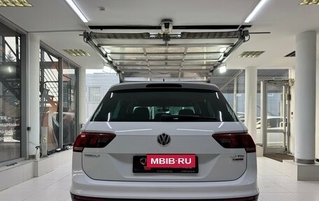 Volkswagen Tiguan II, 2017 год, 2 610 000 рублей, 5 фотография