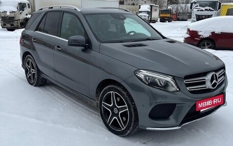 Mercedes-Benz GLE, 2017 год, 3 800 000 рублей, 3 фотография