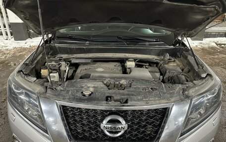 Nissan Pathfinder, 2015 год, 1 290 000 рублей, 16 фотография