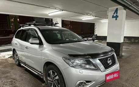 Nissan Pathfinder, 2015 год, 1 290 000 рублей, 9 фотография