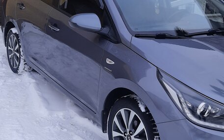 Hyundai Solaris II рестайлинг, 2019 год, 1 870 000 рублей, 3 фотография