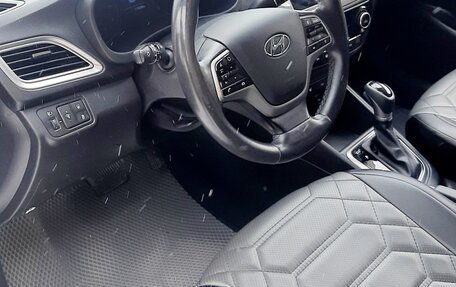 Hyundai Solaris II рестайлинг, 2019 год, 1 870 000 рублей, 10 фотография