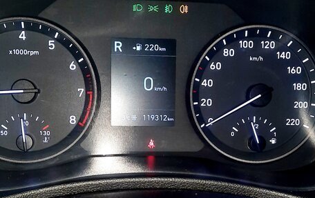 Hyundai Solaris II рестайлинг, 2019 год, 1 870 000 рублей, 31 фотография