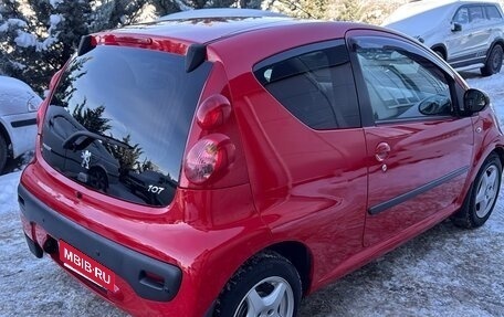 Peugeot 107 I рестайлинг, 2011 год, 599 000 рублей, 7 фотография