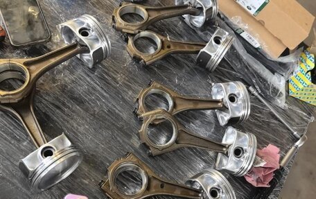 Land Rover Range Rover IV рестайлинг, 2013 год, 3 500 000 рублей, 32 фотография