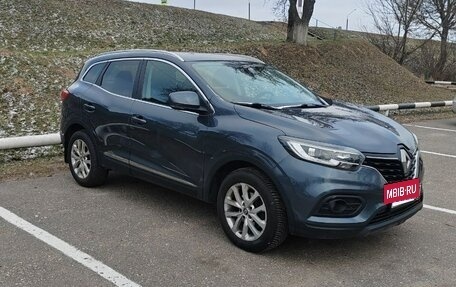 Renault Kadjar I рестайлинг, 2019 год, 1 600 000 рублей, 2 фотография