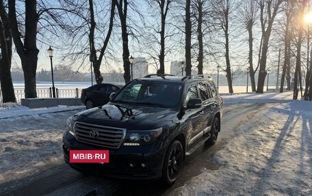 Toyota Land Cruiser 200, 2012 год, 4 550 000 рублей, 2 фотография