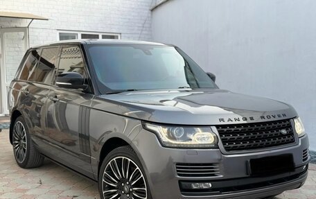 Land Rover Range Rover IV рестайлинг, 2015 год, 3 800 000 рублей, 2 фотография