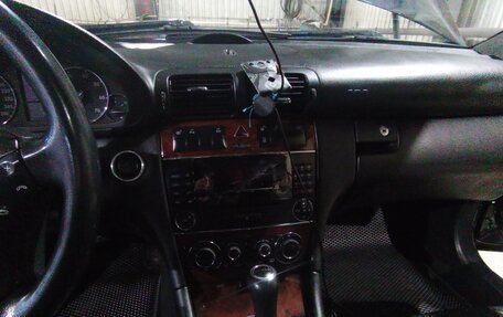 Mercedes-Benz C-Класс, 2007 год, 1 000 000 рублей, 15 фотография