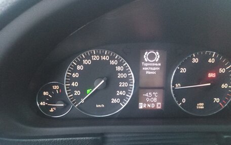 Mercedes-Benz C-Класс, 2007 год, 1 000 000 рублей, 26 фотография