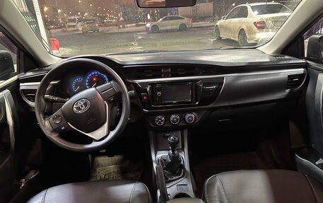 Toyota Corolla, 2013 год, 915 000 рублей, 11 фотография