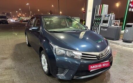 Toyota Corolla, 2013 год, 915 000 рублей, 2 фотография