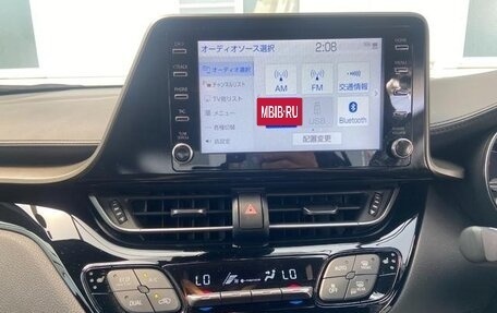 Toyota C-HR I рестайлинг, 2022 год, 1 817 000 рублей, 12 фотография