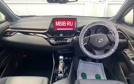 Toyota C-HR I рестайлинг, 2022 год, 1 817 000 рублей, 11 фотография