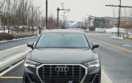 Audi Q3, 2022 год, 2 500 000 рублей, 2 фотография