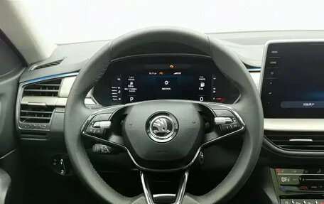 Skoda Kodiaq, 2023 год, 2 350 000 рублей, 18 фотография