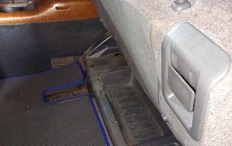 Honda Stepwgn II рестайлинг, 2004 год, 830 000 рублей, 22 фотография