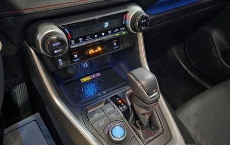 Toyota RAV4, 2024 год, 5 690 099 рублей, 8 фотография