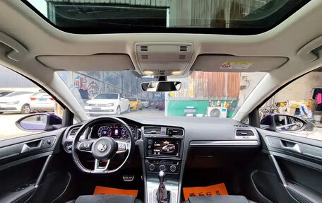 Volkswagen Golf VII, 2019 год, 1 490 099 рублей, 8 фотография