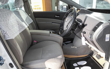 Toyota Prius, 2009 год, 935 000 рублей, 11 фотография