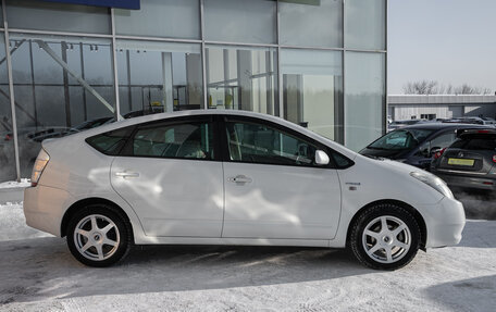 Toyota Prius, 2009 год, 935 000 рублей, 5 фотография