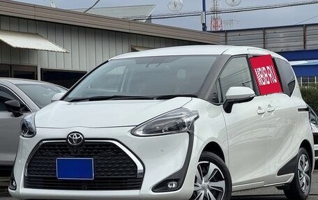 Toyota Sienta II, 2021 год, 1 265 000 рублей, 1 фотография