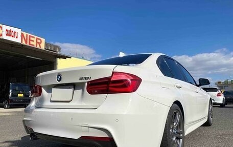 BMW 3 серия, 2018 год, 1 320 000 рублей, 10 фотография