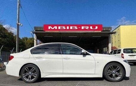 BMW 3 серия, 2018 год, 1 320 000 рублей, 8 фотография