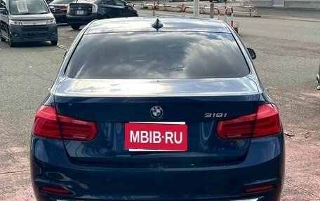 BMW 3 серия, 2018 год, 1 420 000 рублей, 4 фотография