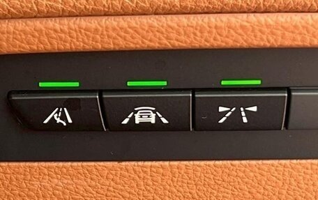 BMW 3 серия, 2018 год, 1 420 000 рублей, 16 фотография