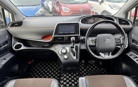 Toyota Sienta II, 2021 год, 1 265 000 рублей, 9 фотография