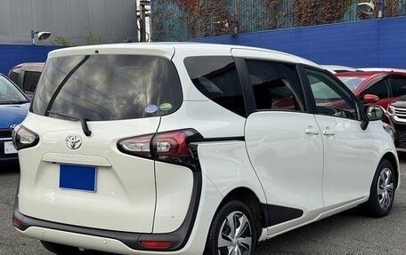 Toyota Sienta II, 2021 год, 1 265 000 рублей, 4 фотография