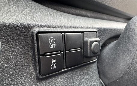 Toyota Sienta II, 2021 год, 1 265 000 рублей, 16 фотография