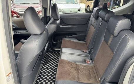 Toyota Sienta II, 2021 год, 1 265 000 рублей, 26 фотография