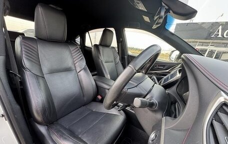 Toyota Harrier, 2018 год, 2 175 000 рублей, 11 фотография