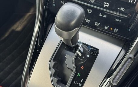 Toyota Harrier, 2018 год, 2 175 000 рублей, 22 фотография