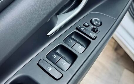 Hyundai Elantra, 2025 год, 2 080 000 рублей, 18 фотография