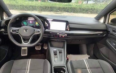 Volkswagen Golf VIII, 2022 год, 1 640 000 рублей, 9 фотография