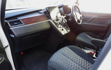 Mitsubishi Delica D:5 I, 2022 год, 2 645 000 рублей, 20 фотография