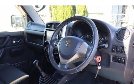 Suzuki Jimny, 2017 год, 750 000 рублей, 8 фотография