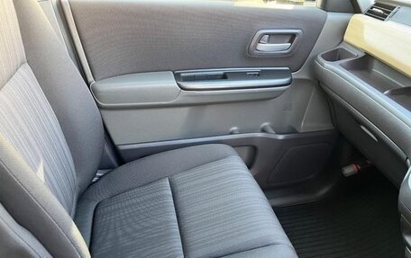 Honda Freed II, 2018 год, 1 220 000 рублей, 20 фотография