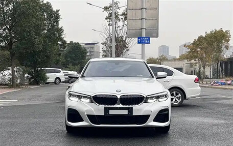BMW 3 серия, 2022 год, 2 900 010 рублей, 3 фотография
