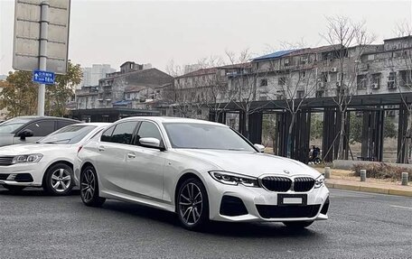 BMW 3 серия, 2022 год, 2 900 010 рублей, 4 фотография