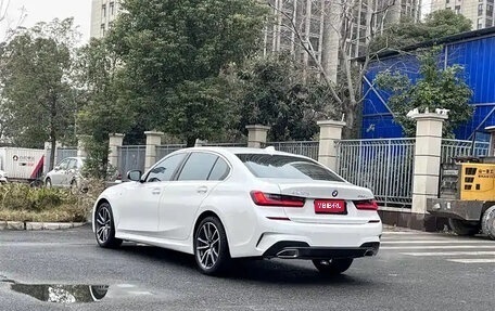 BMW 3 серия, 2022 год, 2 900 010 рублей, 6 фотография