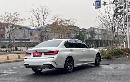 BMW 3 серия, 2022 год, 2 900 010 рублей, 7 фотография