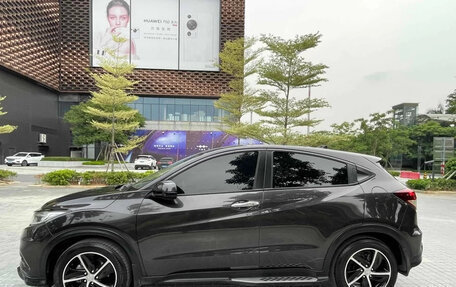 Honda Vezel, 2021 год, 1 750 001 рублей, 4 фотография